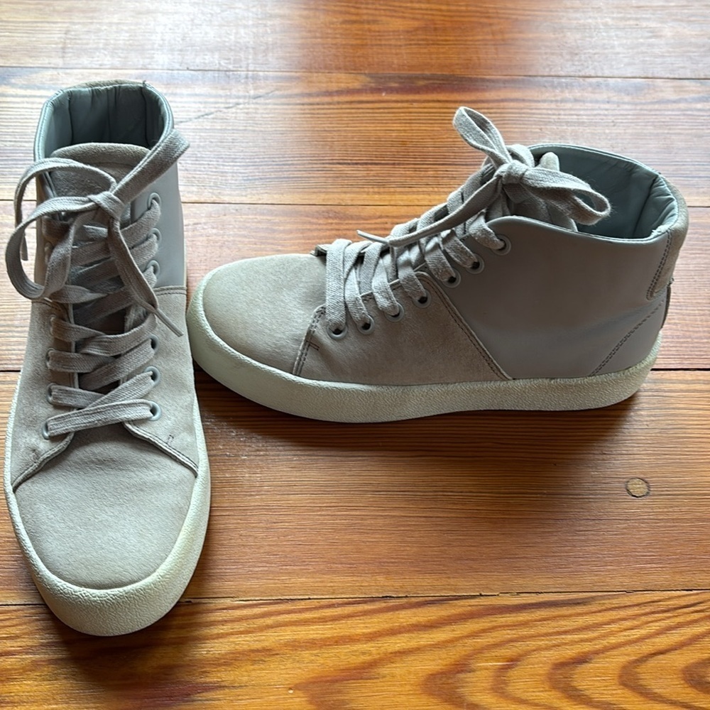 Kendell & Kylie Dylan Light Gray Suede And Leather High Top Booties Size 6M - Picture 10 of 10